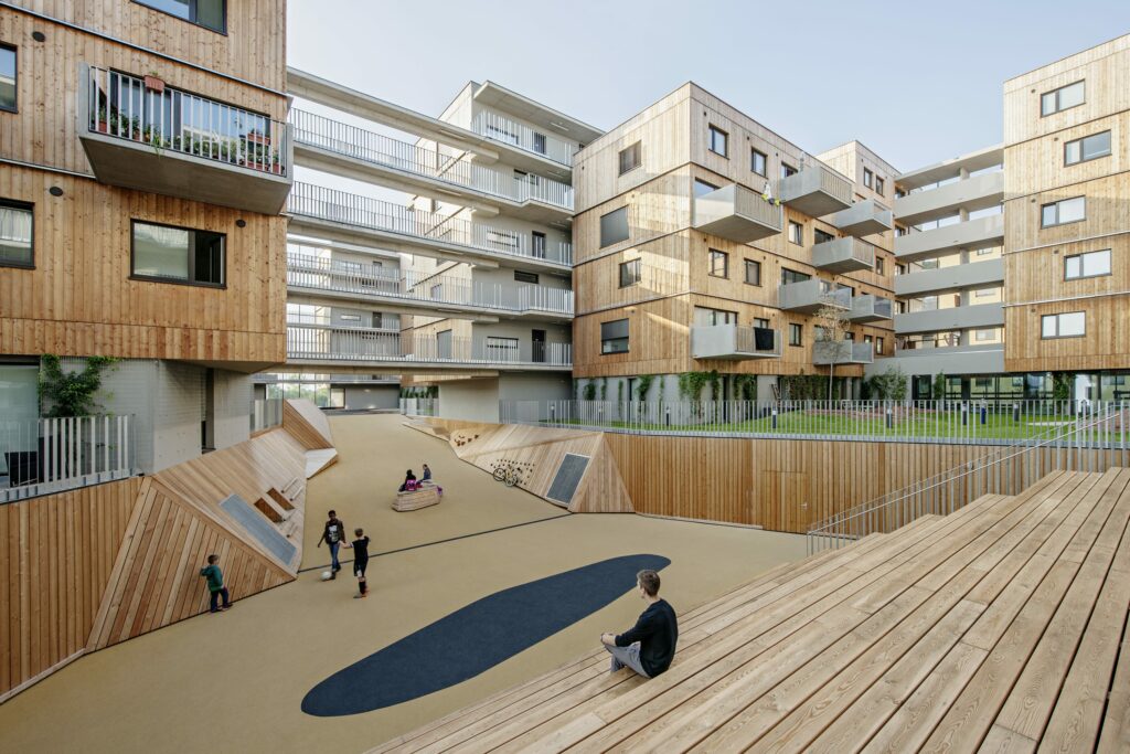 Aspern D12 timber construction appartment complex with 213 units. HERTHA HURNAUS | BERGER + PARKKINEN | QUERKRAFT