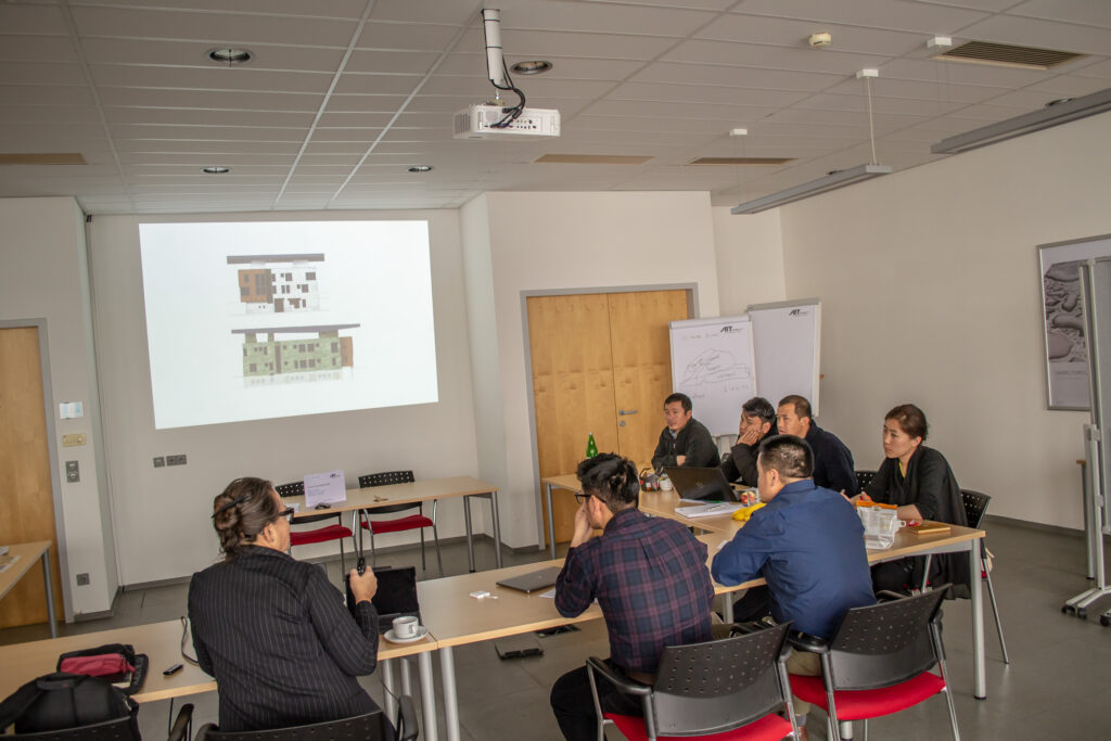 Lecture by Prof. Karin Stieldorf at AIT. Picture by Austrian Institute of Technology GmbH
